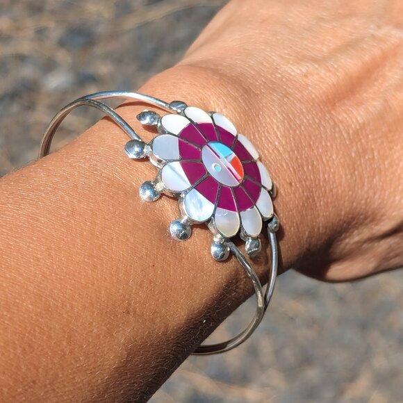 Authentic Native American Sun Face Inlay Cuff Sterling Silver Bracelet Sz 7 in.* - Picture 6 of 9